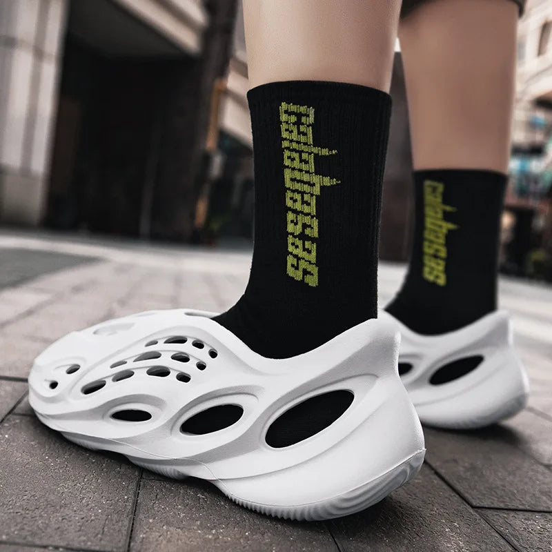 Hot Sale Of The Season Men's Coconut Hole Sandals Lightweight Slippers Teenage Beach Shoes Korean Trendy Personality Slip-On...
