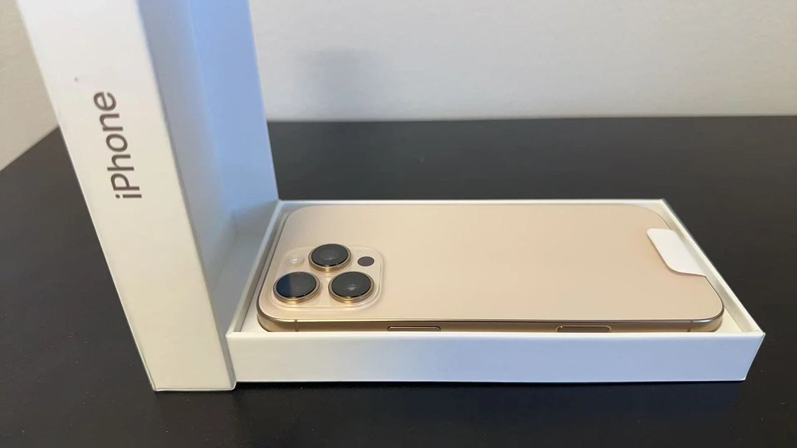 Original iPhone 16 Pro Max  ProMax 256GB/512GB/1TB ROM 8GB RAM Unlocked 5G Mobile Phone Official Standard Looks Like New