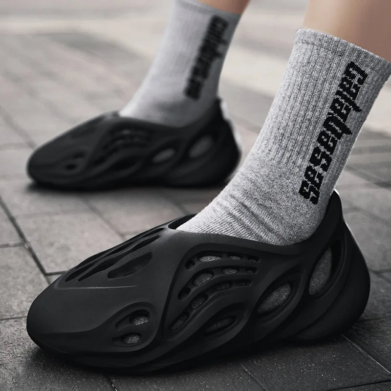 Hot Sale Of The Season Men's Coconut Hole Sandals Lightweight Slippers Teenage Beach Shoes Korean Trendy Personality Slip-On...