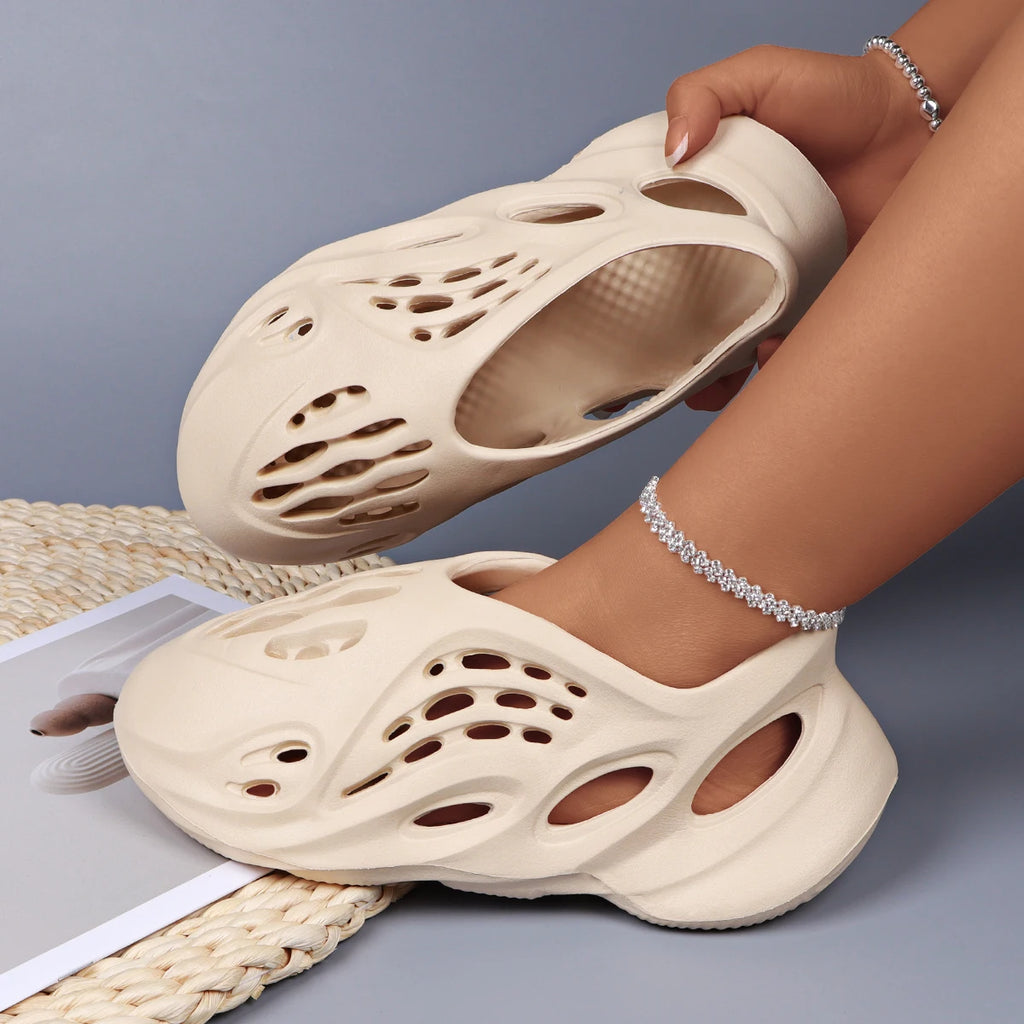 Women's Flat Sandals Designer Shoes Luxury Brand Sandals EVA Breathable Soft Sole Anti-slip Comfort Summer Beach Slides